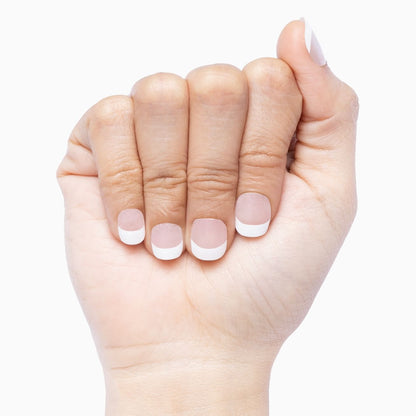 Mon Amour (French tips short nails)